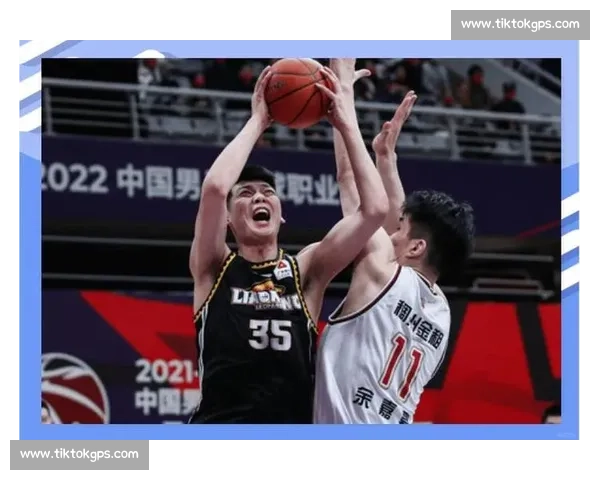 聚焦新秀球员成长与表现分析，展望未来篮球赛场的明星潜力